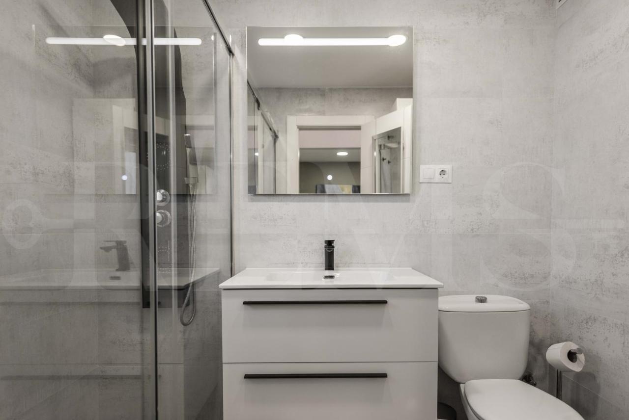 מאלגה Sunny & Modern Apartment - Center By Rems מראה חיצוני תמונה